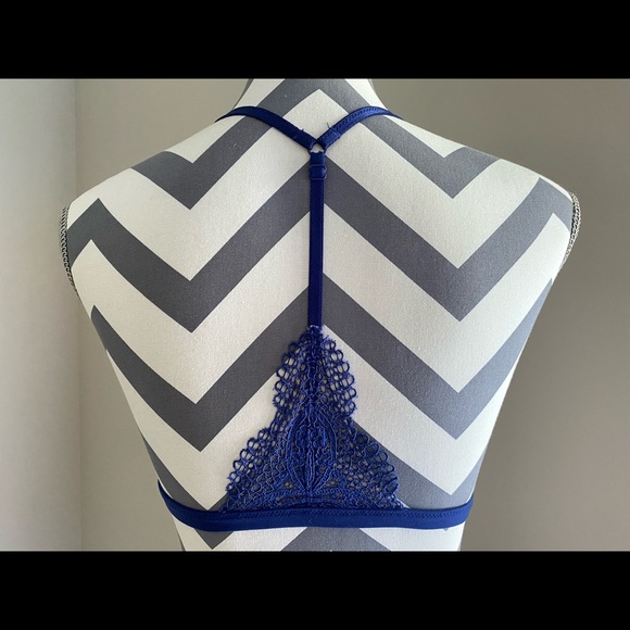 𝚅𝚂 𝙱𝙱𝚅 𝙱𝚛𝚊𝚕𝚎𝚝𝚝𝚎 - Picture 5 of 5